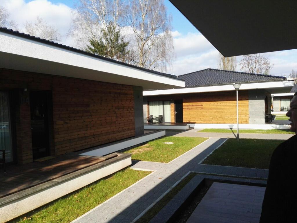 Villas And Apartments Oaza Ilidža Exterior foto